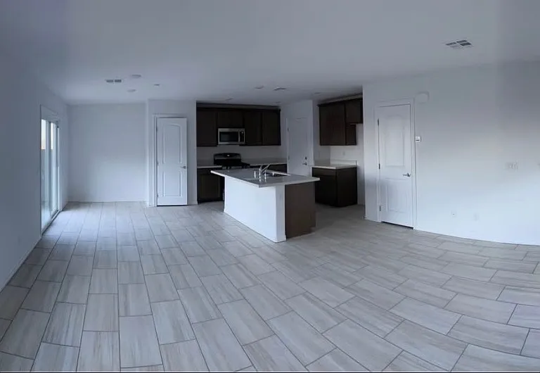 380 Rosefinch St — Photo 3