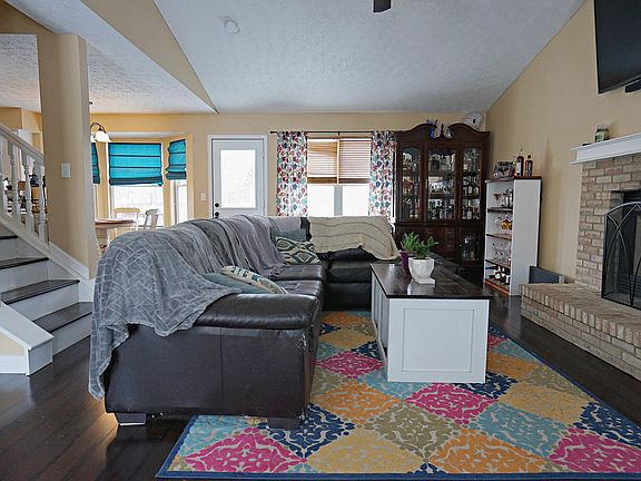 4th image of 4223 Portobello Dr