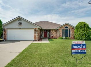 5327 Spindletree Dr, Wichita Falls, TX 76310