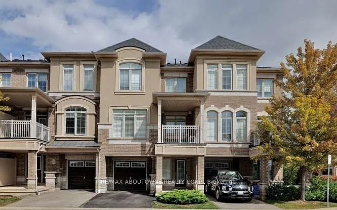 2435 Greenwich Dr #68