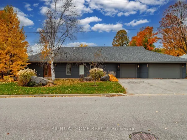 88 Cook St, Barrie, ON L4M 4G6