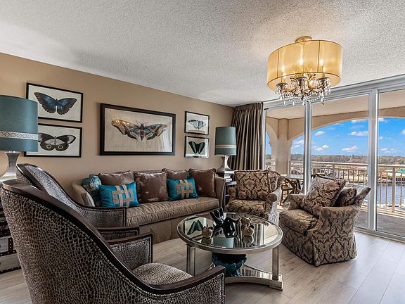 3rd image of 2151 Bridge View Ct. #1-901