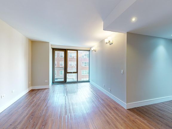 5th image of 237 E 34th St APT 404