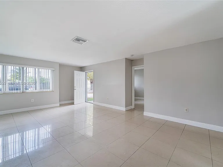 11310 SW 189th St #11310 — Photo 16