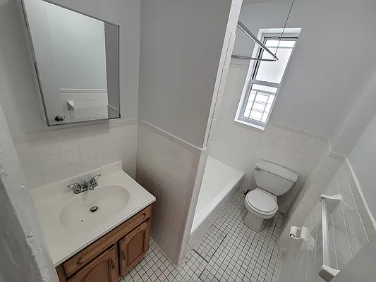 Rented by Premier One Realty LLC | media 3