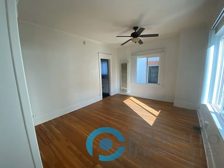 Casa Blanca Apartments — Photo 3