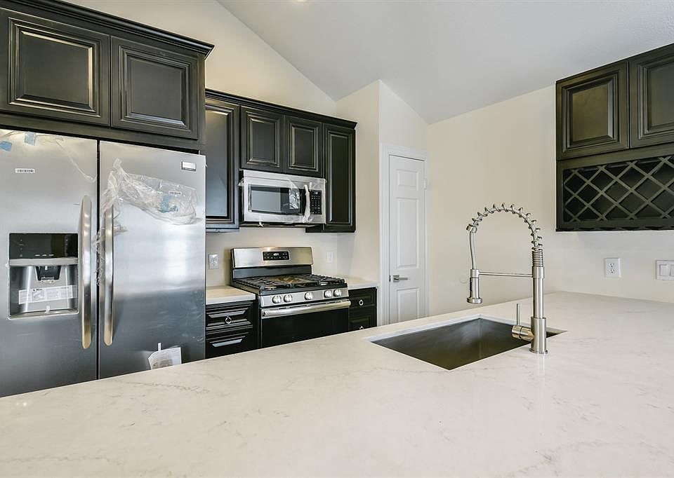 1st image of 6325 Southwood Ct N