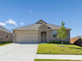 1527 Fearless Ln, Crandall, TX 75114