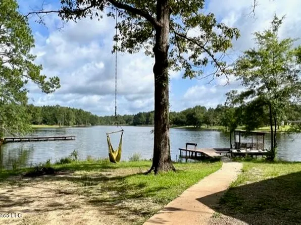 16300 W Lake Dr, Vancleave, MS 39565