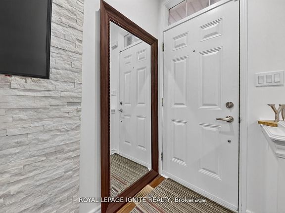 5th image of 117A The Queensway #95