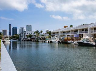 3550 NE 169th St #F-402, North Miami Beach, FL 33160