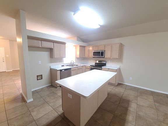 3rd image of 1808 McAlaster St