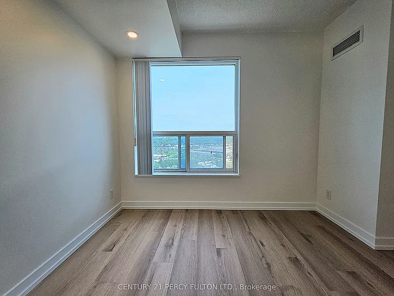 36 Lee Centre Dr #2108 — Photo 17