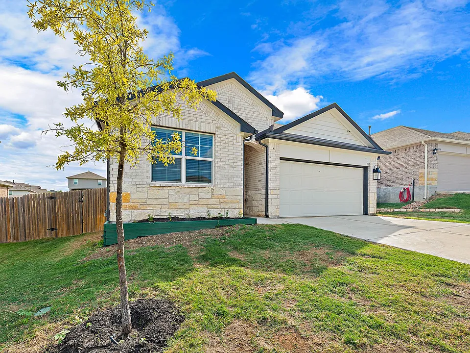 142 Solitude Dr