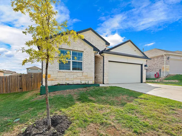 142 Solitude Dr, San Marcos, TX 78666
