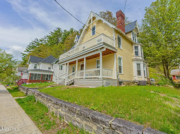 28 Main Street, Lake Luzerne, NY 12846