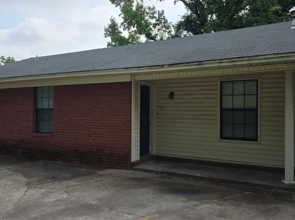 600 E 8th St #1, Russellville, AR 72801