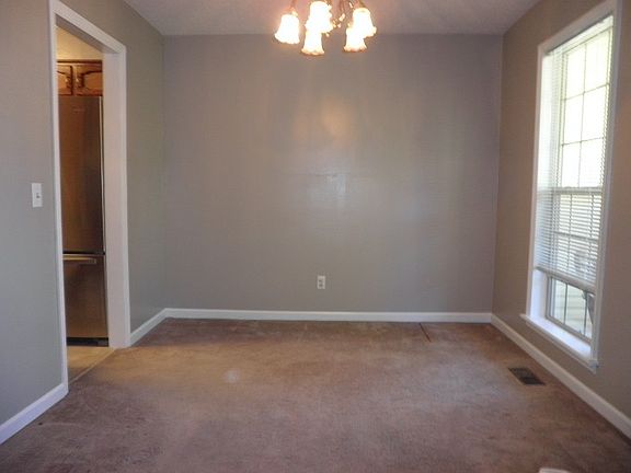 4th image of 677 Brandenburg Dr
