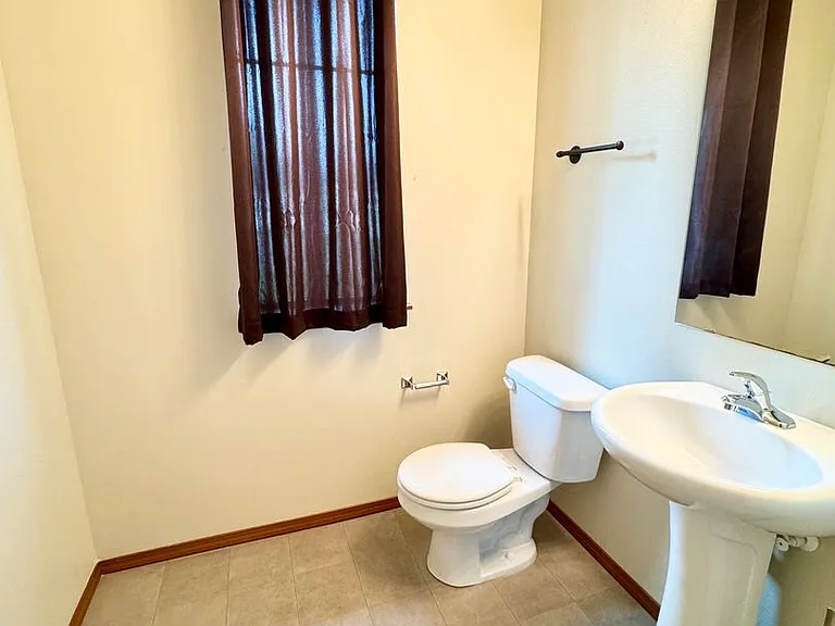 111 Puller Ln — Photo 9
