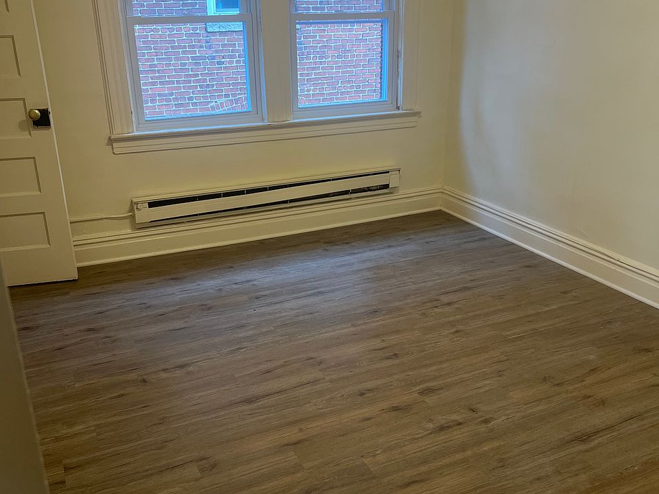 1st image of 407 William St #3