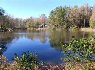 557 Benttree Cir, Toccoa, GA 30577