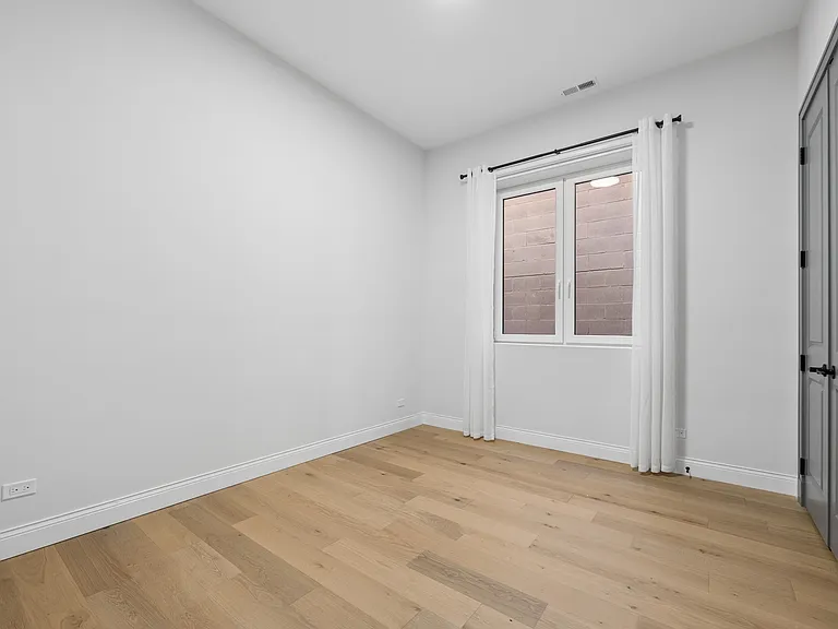 1615 W Irving Park Rd #3N — Photo 18