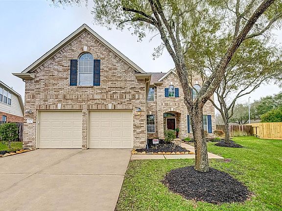 4th image of 1215 Celeste Ct