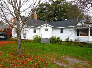 25 School St #25, Canaan, NH 03741