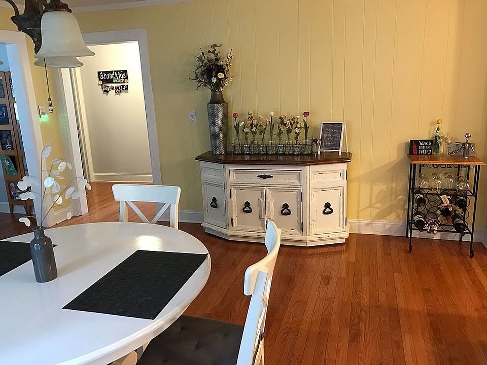 1st image of 106 Faires Ave