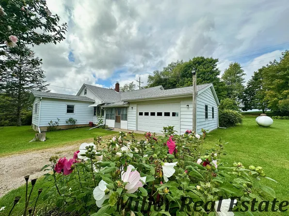 2325 E State Rd, Hastings, MI 49058