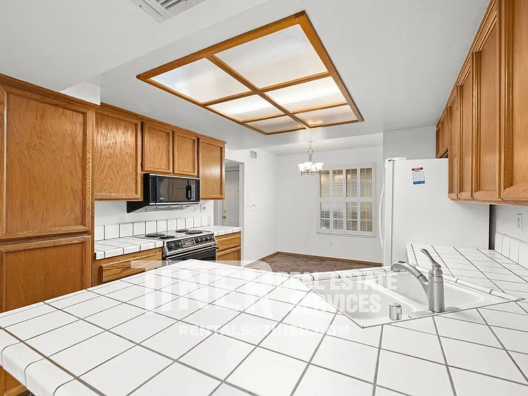 4116 Alex Ln — Photo 13