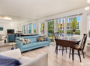 Sunset East Condo, Kirkland, WA 98033