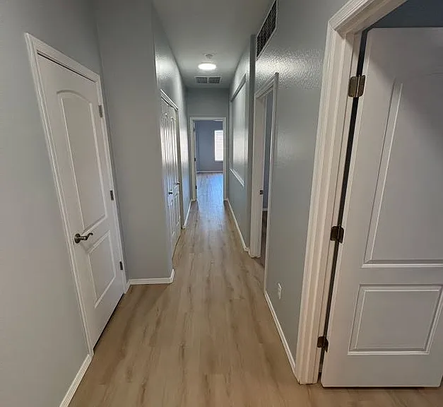 Hallway/Laundry
