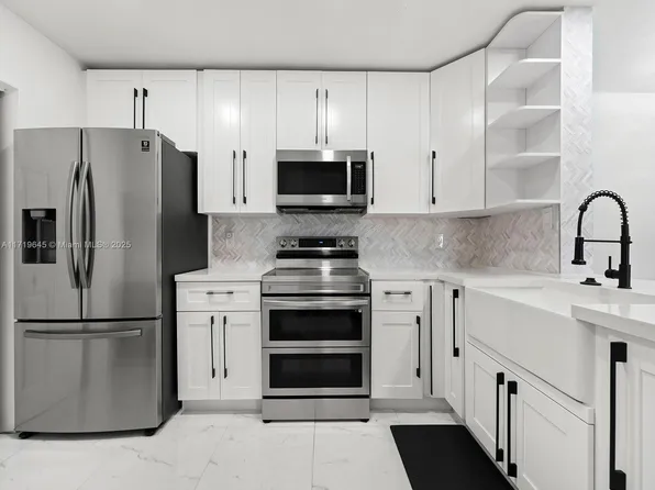 11241 W Atlantic Blvd APT 306, Coral Springs, FL 33071