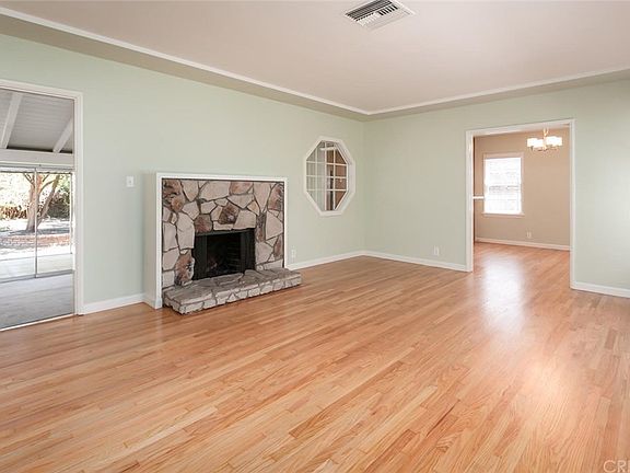3rd image of 5632 Allott Ave