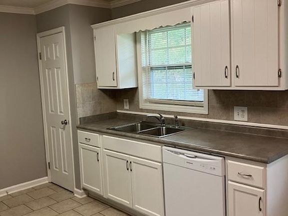 Kitchen - left side