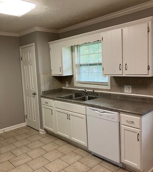 2138 Kings Forest Dr SE, Conyers, GA 30013 Zillow