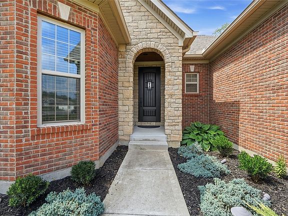 3rd image of 5772 Rivers Fork Dr