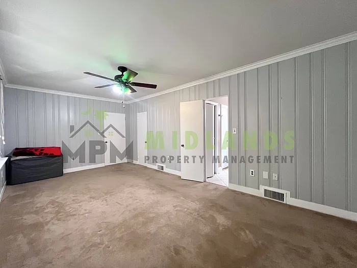 2417 Clark St — Photo 17