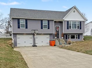 324 Harness Ct, Elizabethtown, KY 42701