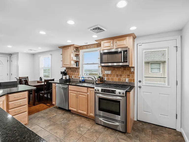 347 N Raleigh Ave #1 — Photo 9