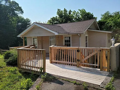 275 Sims Dr Photo 1