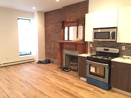 Rented by Lang Realty LLC | media 16