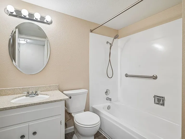 Northridge Terrace Apartments at 4900-4948 Stamas Lane, Fair Oaks California — Photo 32