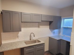 2197 W 98th St APT 4, Cleveland, OH 44102