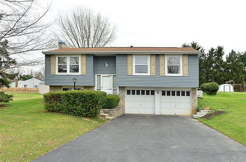 1st image of 3 Wheatfield Dr