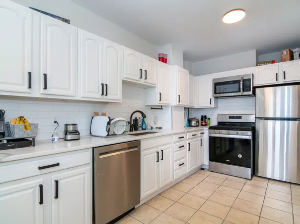 448 Park Dr, Boston, MA