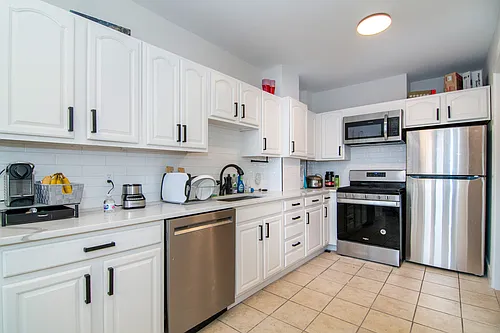 448 Park Dr #1X Photo 1