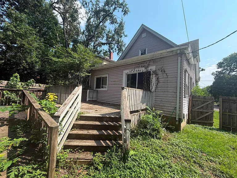 829 E McClure Ave — Photo 4