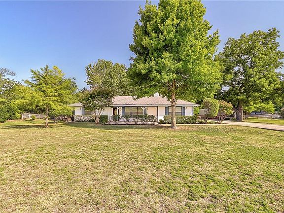 4th image of 410 Overland Dr